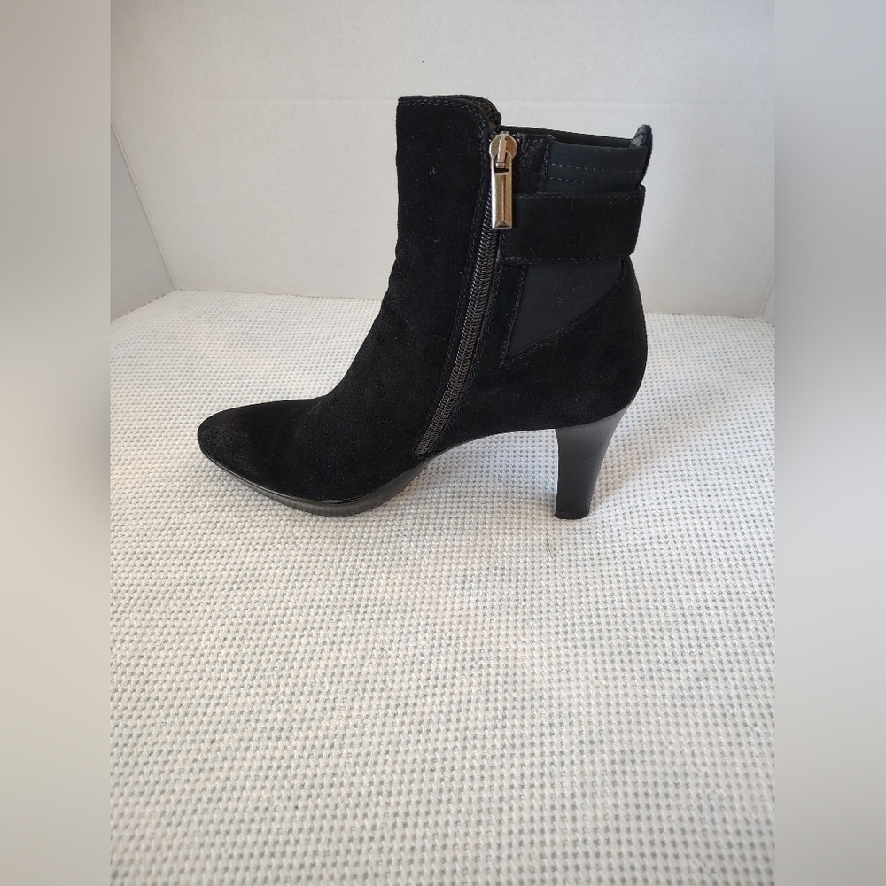 Aqouatalia Elegant Black Suede Ankle Boots Size 8 - Picture 4 of 10